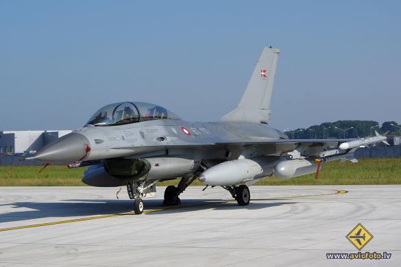 General Dynamics (Fokker) F-16B Fighting Falcon